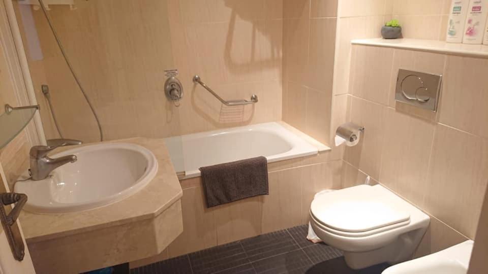 Fully Air Conditioned Riviera Apartment Mijas Costa Malaga Exterior photo