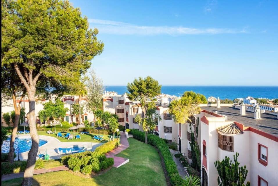 Fully Air Conditioned Riviera Apartment Mijas Costa Malaga Exterior photo